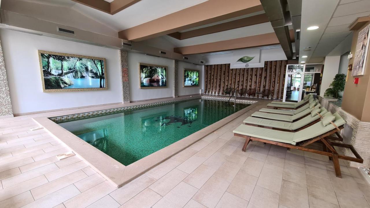 Hotel Royal Spa บันยา โควิลยาชา ภายนอก รูปภาพ