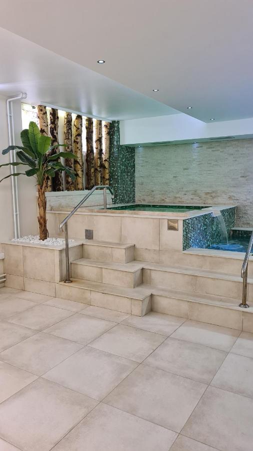 Hotel Royal Spa บันยา โควิลยาชา ภายนอก รูปภาพ